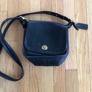 Vintage leather coach crossboady